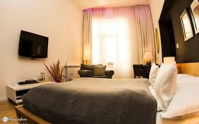 Ivana Hotel